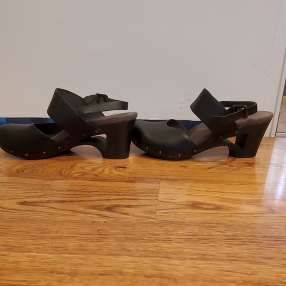 Dansko black shoes - Picture 2 of 4